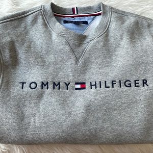 tommy hilfiger crew neck